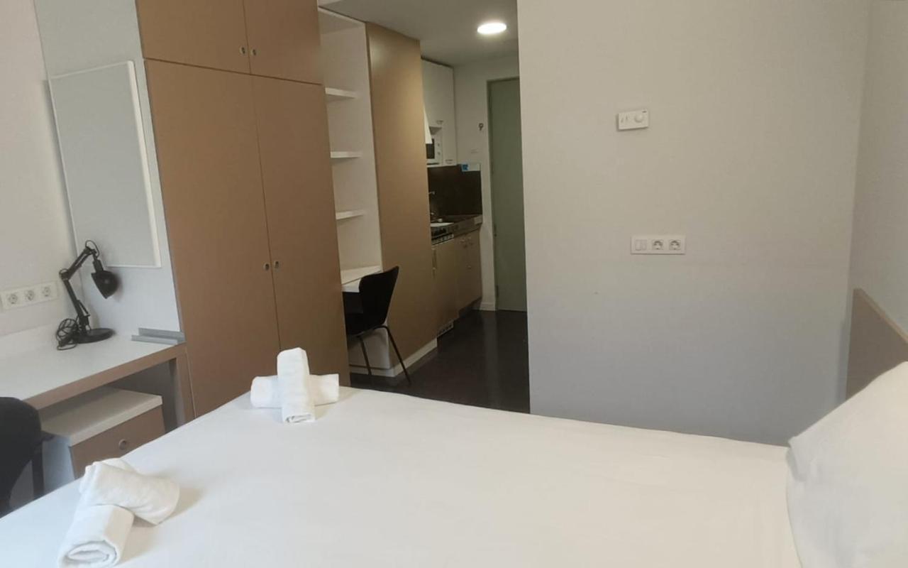 Residencia Universitaria Resa Roberto De Nobili Sant Cugat del Vallès Extérieur photo