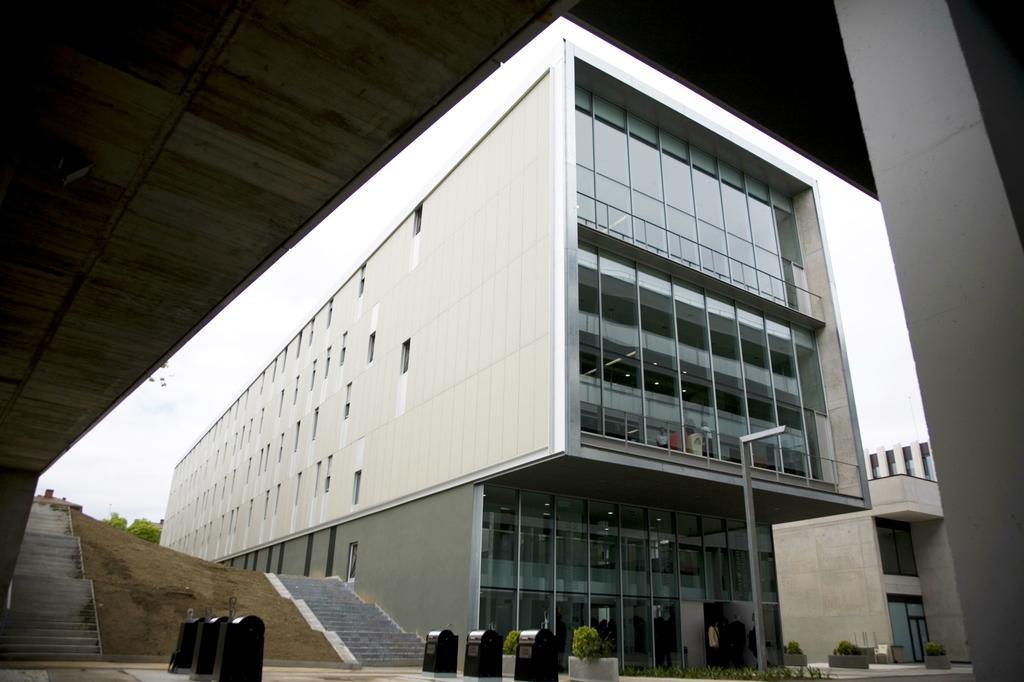Residencia Universitaria Resa Roberto De Nobili Sant Cugat del Vallès Extérieur photo