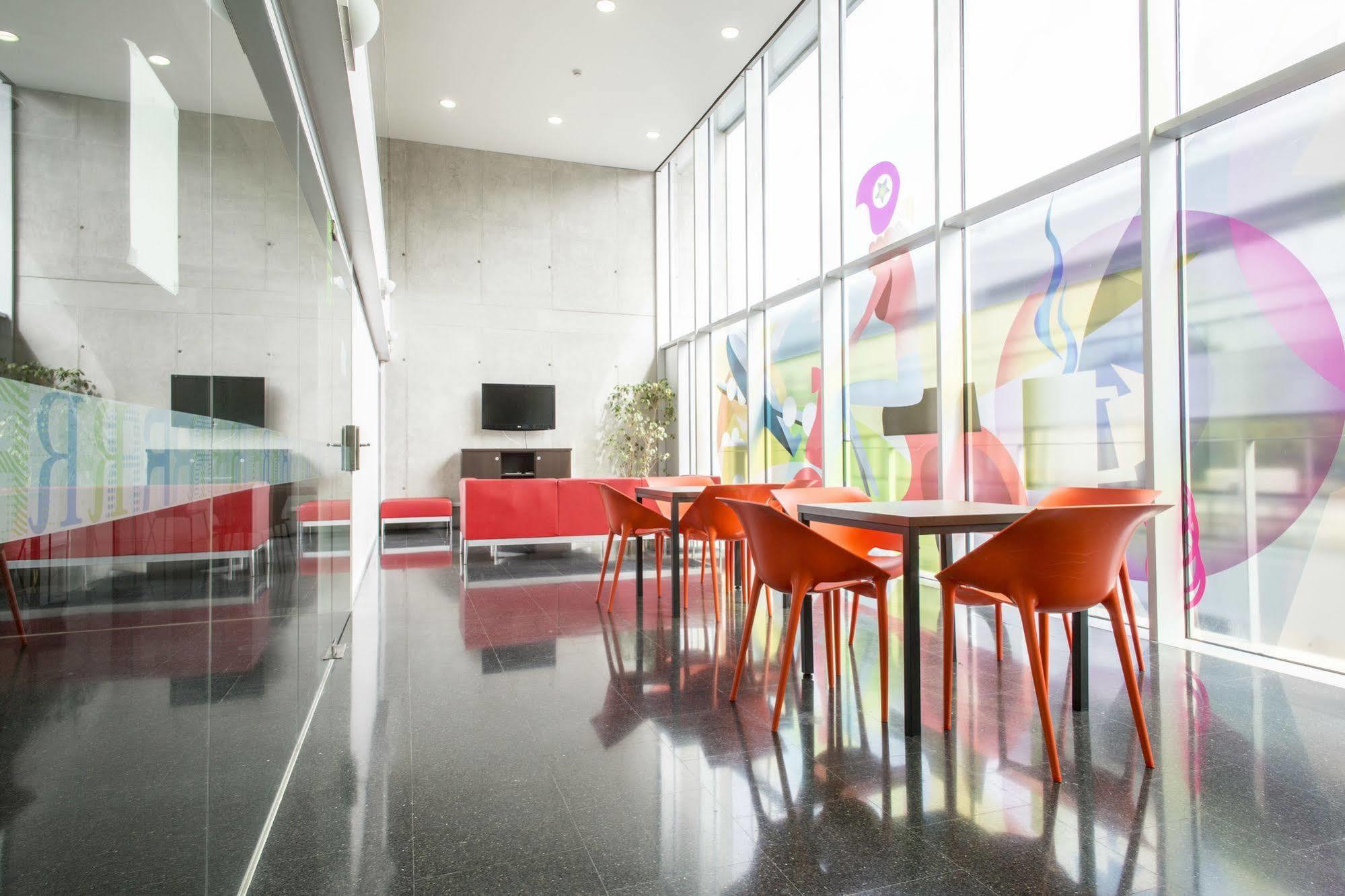 Residencia Universitaria Resa Roberto De Nobili Sant Cugat del Vallès Extérieur photo